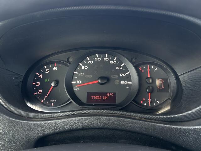 Renault MASTER T35 2.3 dCi 131 PK / L4H1 / 1e EIG / 5 METER LAADBAK / 3 TONS TREKHAAK / 77.052 KM !! / AIRCO / CRUISE / NAVI / 3-ZITS