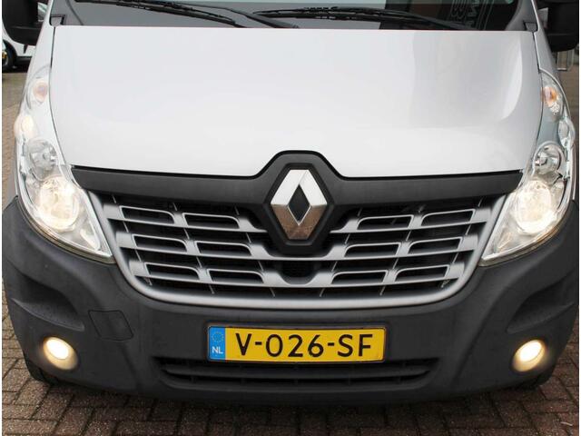 Renault MASTER T35 2.3 dCi L2H2 Airco/Cruise/Nav/PDC
