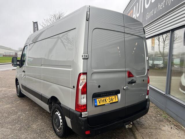 Renault MASTER T35 2.3 dCi 135 L2H2