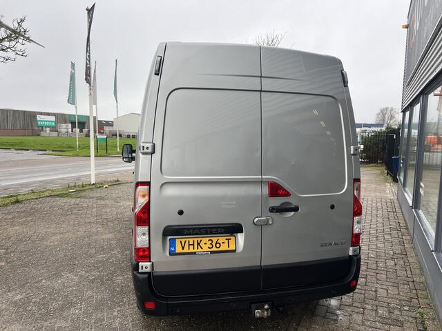Renault MASTER T35 2.3 dCi 135 L2H2