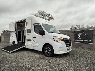 renault-master-paardenwagen-barbot-