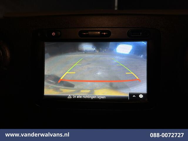Renault MASTER 2.3 dCi 136pk L2H2 Airco | Navigatie | Camera | 2500kg Trekhaak | Imperiaal Cruisecontrol, 270 graden achterdeur, Trap, Bijrijdersbank