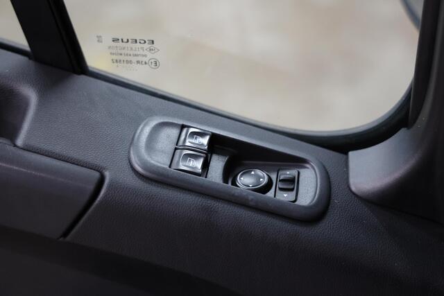 Renault MASTER 2.3 dCi 150 L3H2 LAADKLEP