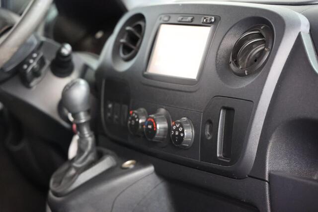 Renault MASTER T35 2.3 dCi L1H2 AIRCO EN TREKHAAK