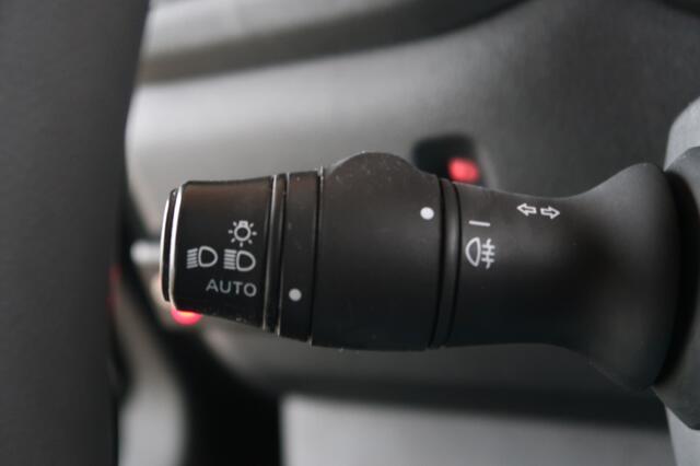 Renault MASTER 2.3 DCI 145pk met elektrisch in hoogte verstelbare laadruimte