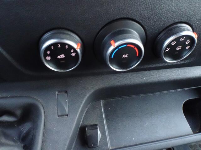 Renault MASTER T35 2.3 dCi 145 L3 Energy EURO VI bakwagen met laadklep