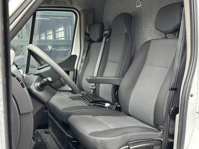 Renault MASTER T35 2.3 dCi 170pk Roelofsen Parados Sport paardenwagen, AUT. , Horsetruck Hengstenuitvoering