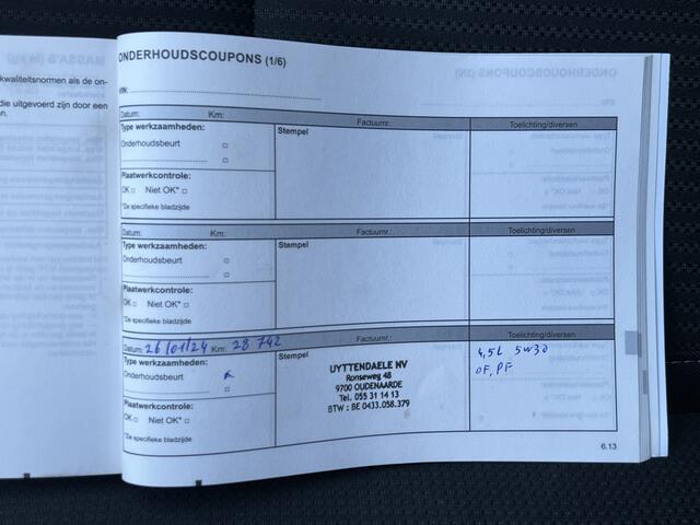 Renault MEGANE Estate 1.6 E-Tech Limited Plug-In Hybrid 160 Automaat / Keyless / Camera / Applecarplay - Androidauto /