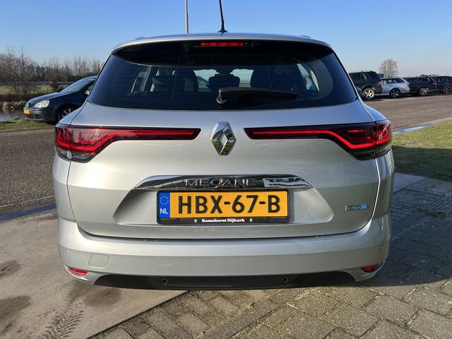 Renault MEGANE Estate 1.6 E-Tech Limited Plug-In Hybrid 160 Automaat / Keyless / Camera / Applecarplay - Androidauto /