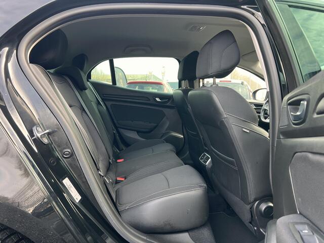 Renault MEGANE 1.5 dCi Eco2 Limited Navi,Clima,Cruise,PDC V+A,Lmv,6 Bak,Dealer Onderhouden,N.A.P,Weinig Km,110Pk,Nieuwe Apk bij Aflevering