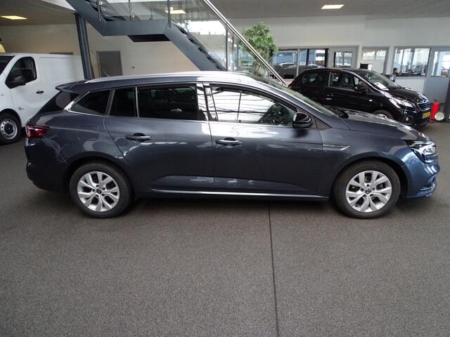 Renault MEGANE Estate 1.3 TCe Limited 141PK, 1700Kg trekgew.
