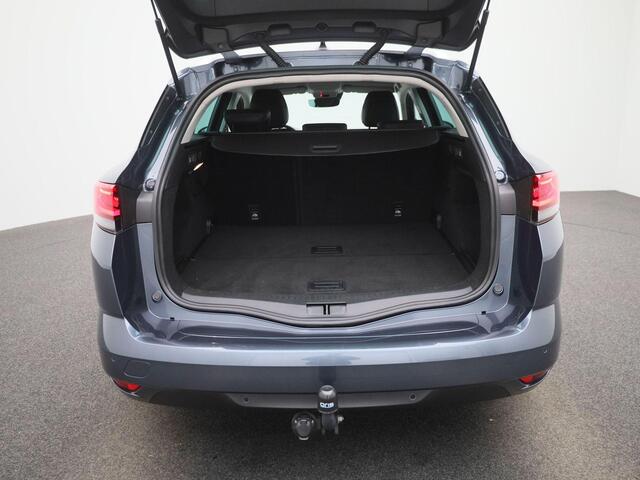 Renault MEGANE Estate 1.3 TCe 140 Techno Trekhaak | Camera | Navi | AppleCarplay/AndroidAuto | Parkeersensoren