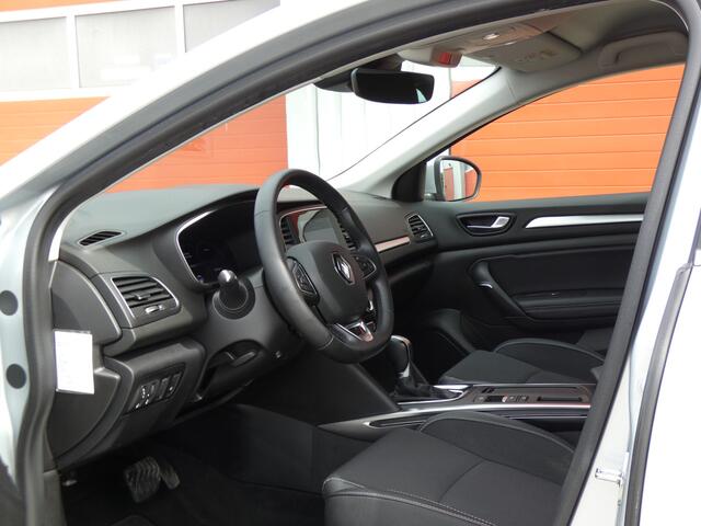 Renault MEGANE Estate 1.6 E-Tech Plug-In Hybrid 160 Intens/ lage km/ zeer mooi!