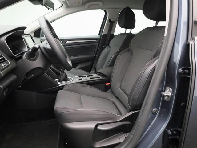 Renault MEGANE Estate 1.3 TCe 140 PK Equilibre Navigatie | Climate Control | Cruise Control | Parkeersensoren Voor en Achter | Apple Carplay & Android Auto