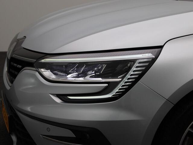 Renault MEGANE Estate TCe 140 Equilibre | Easy Link multimediasysteem met Apple CarPlay & Android Auto | Climate Control | Pack Style = lichtmetalen velgen + dakrails | Metaalkleur | Parkeersensoren v+a |