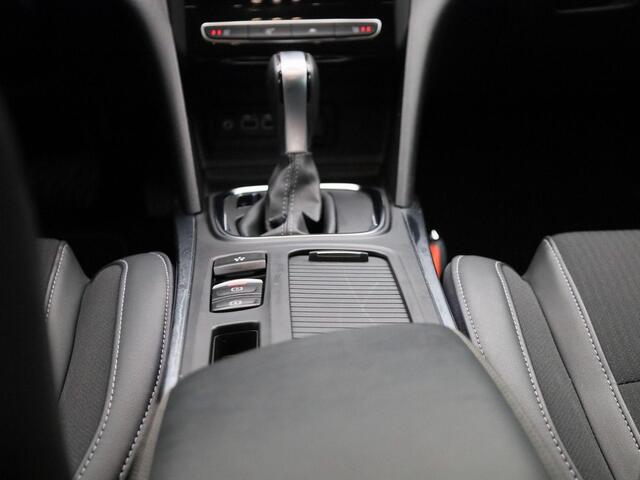 Renault MEGANE Estate 1.3 TCe 140PK Techno | Automaat | Stoelverwarming | Navigatie | Achteruitrijcamera | Carplay | Keyless | LED Koplampen