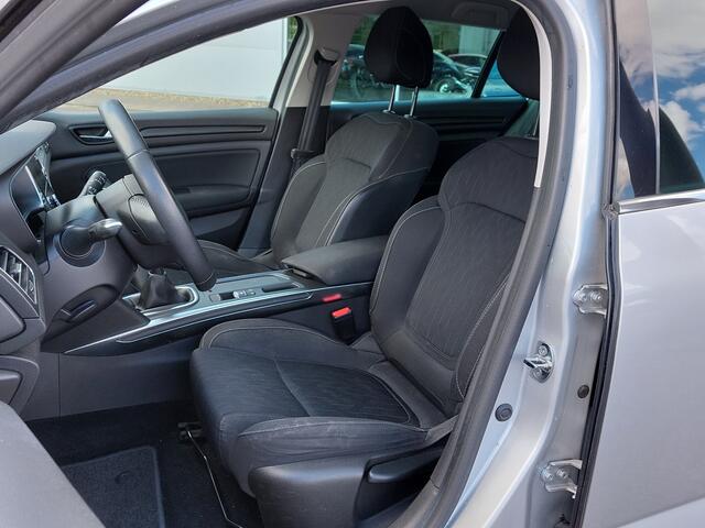 Renault MEGANE Estate 1.3 TCe 116pk Limited | Origineel NL | Navi | Apple Carplay+Android Auto | Clima | Cruise | Keyless Entry | Pdc | Licht+Regensensor | Privacy Glass | 16''lm