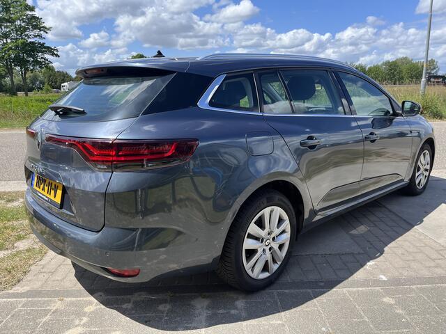 Renault MEGANE Estate 1.5 Blue dCi Business / Dealer onderhouden / Automaat / Appple Carplay-Android Auto / Climate / PDC V+A / Keyless /
