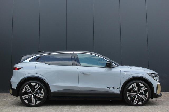Renault MEGANE E-Tech EV60 Optimum Charge Iconic | Google Navigatie | Apple & Android Carplay | Parkeersensoren Voor & Achter | 360 Camera | Adaptieve Cruise Control | Privacy Glass | Lederen Bekleding | Keyless Entry |