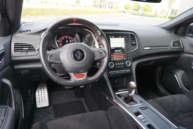 Renault MEGANE 1.8 TCe 280 RS - Schaalstoelen / HUD / Xenon / Camera / Navi / Cruise