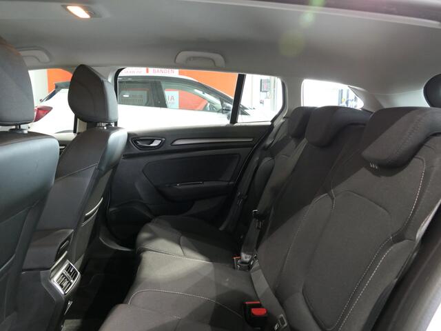 Renault MEGANE Estate 1.6 E-Tech Plug-In Hybrid 160 Zen - Navi, sensor v+a, cruise