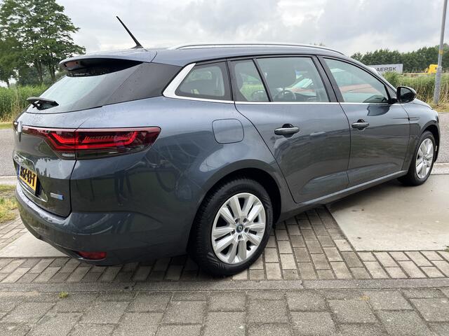 Renault MEGANE Estate 1.6 E-Tech Plug-In Hybrid 160 Business / Automaat / Apple Carplay - Android Auto / PDC V+A / Keyless / Climate /