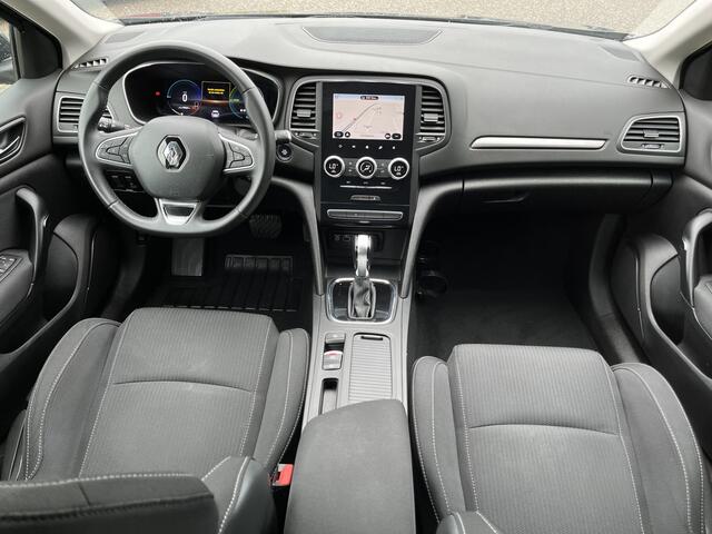 Renault MEGANE Estate 1.6 E-Tech Plug-In Hybrid 160 Business / Automaat / Apple Carplay - Android Auto / PDC V+A / Keyless / Climate /