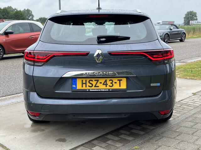 Renault MEGANE Estate 1.6 E-Tech Plug-In Hybrid 160 Business / Automaat / Apple Carplay - Android Auto / PDC V+A / Keyless / Climate /