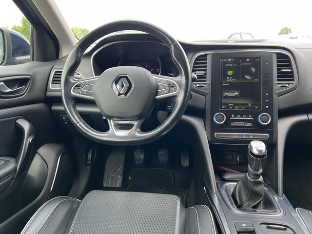 Renault MEGANE 1.3 TCe Bose 140PK / Camera / Groot scherm / Aut. Parkeren / Clima / Cruise /