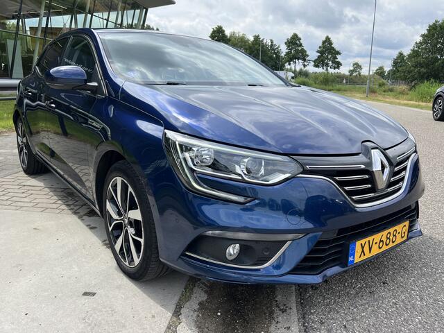 Renault MEGANE 1.3 TCe Bose 140PK / Camera / Groot scherm / Aut. Parkeren / Clima / Cruise /
