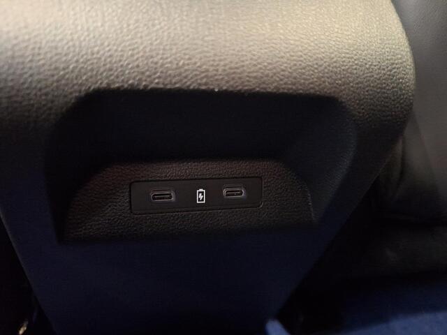 Renault MEGANE E-Tech Esprit Alpine 220 Comfort Range 60 kWh | All season banden | Pack Driving & Sound | Van: ¤ 42.609,- nu rijklaar voor: ¤ 39.609,-