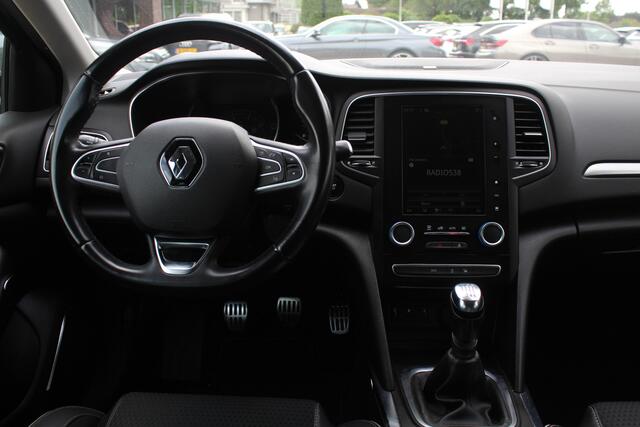 Renault MEGANE 1.2 TCe Bose / Trekhaak / Navigatie / Bose / Dodehoek / Cruise Control