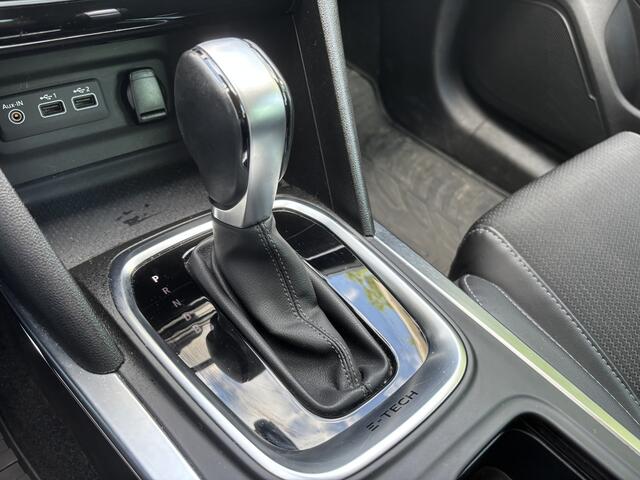 Renault MEGANE Estate 1.6 E-Tech Plug-In Hybrid 160 R.S. Line | Stuur en Stoel Verwarming | Parkeer Assist | Head Up Display