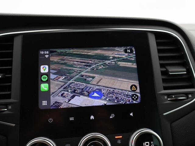 Renault MEGANE Estate 1.3 TCe 140 PK AUTOMAAT INTENS + TREKHAAK 1700 KG | SFEERVERLICHTING | 17 INCH | FULL LED | CARPLAY