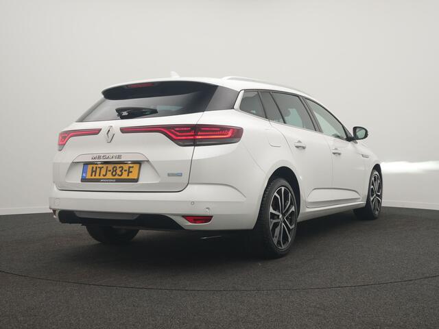 Renault MEGANE Estate 1.6 E-Tech Plug-In Hybrid 160 - RIJKLAARPRIJS - Achteruitrijcamera - All Seasonbanden - Cruise Control Adaptief