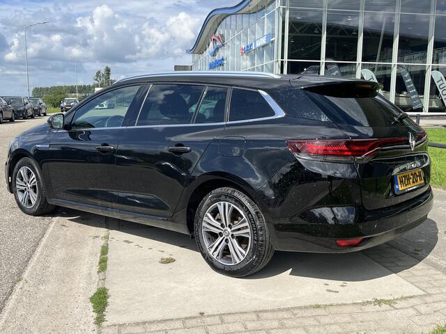 Renault MEGANE Estate 1.6 E-Tech Plug-In Hybrid 160 Intens / Automaat / Apple Carplay - Android Auto / Keyless / Stoelverw. / PDC V+A / 16'' LMV /