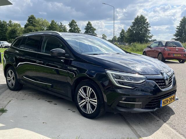Renault MEGANE Estate 1.6 E-Tech Plug-In Hybrid 160 Intens / Automaat / Apple Carplay - Android Auto / Keyless / Stoelverw. / PDC V+A / 16'' LMV /