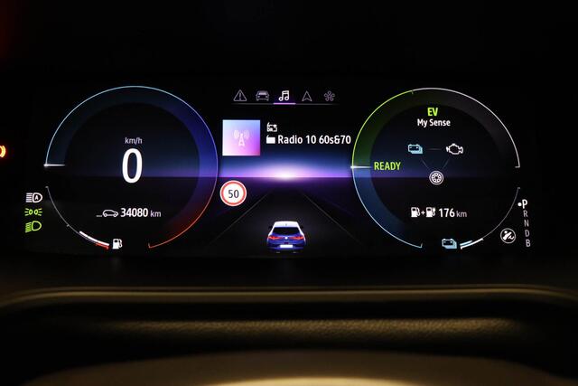 Renault MEGANE 1.6 E-Tech Plug-In Hybrid 160 R.S. Line | PANORAMADAK | LED | DAB | APPLE | CAMERA | 18"