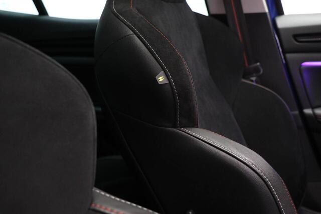 Renault MEGANE 1.6 E-Tech Plug-In Hybrid 160 R.S. Line | PANORAMADAK | LED | DAB | APPLE | CAMERA | 18"