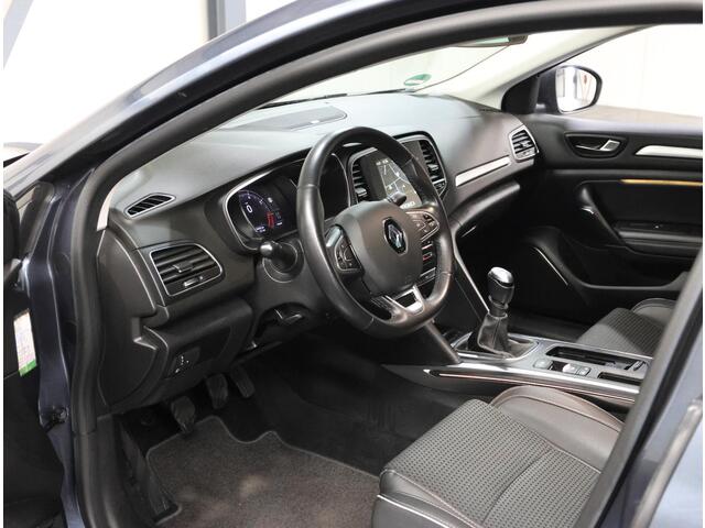 Renault MEGANE Estate TCe 140PK Bose | AppleCarPlay/AndroidAuto | Cruise Control | Climate Control | Navigatie | Parkeersensoren | Trekhaak | Isofix | Privacy Glass | BOSE SOUND |