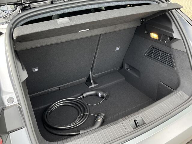 Renault MEGANE E-Tech comfort range esprit alpine 60 kWh | Direct uit voorraad leverbaar! | Pack Driving & Sound Harman/Kardon!