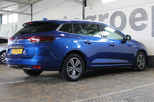 Renault MEGANE Estate 1.3 TCe Intens | Incl. 12 maanden garantie | Adaptieve cruise control | Apple carplay/Android auto | Schuif/kantel dak | Parkeercamera | Climate control | DAB radio | BOSE audio |