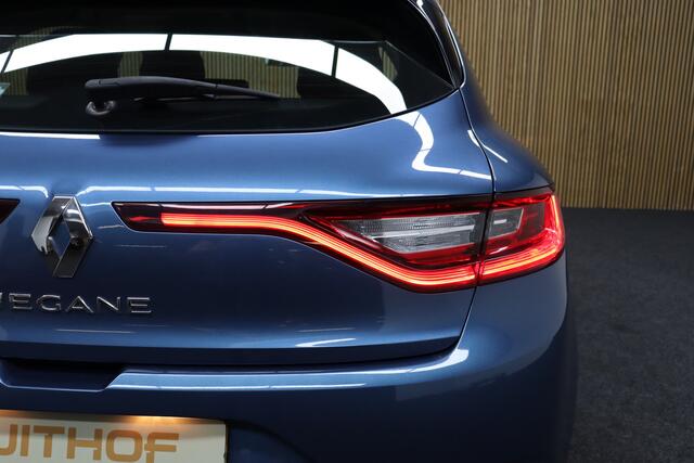 Renault MEGANE 1.5 dCi GT-Line | Cruise-control | Parkeerhulp | Clima | Navigatie | Keyless | Stoelverwarming | Dealer Onderhouden!