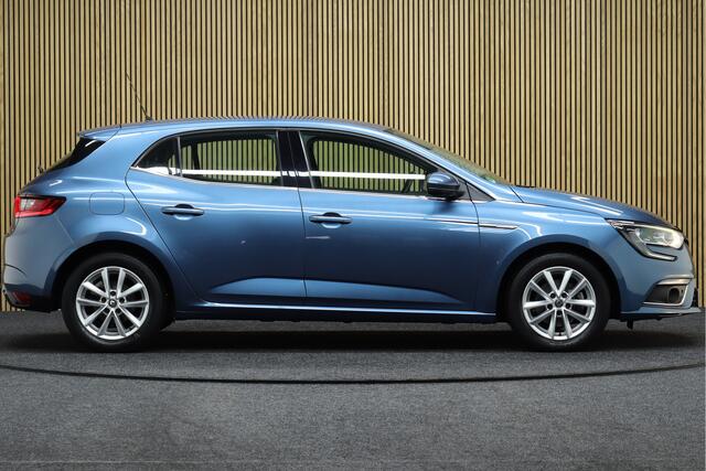Renault MEGANE 1.5 dCi GT-Line | Cruise-control | Parkeerhulp | Clima | Navigatie | Keyless | Stoelverwarming | Dealer Onderhouden!