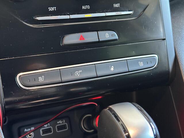 Renault MEGANE 1.3 TCe Intens NAVIGATIE | TREKHAAK | CAMERA | PARKEERSENSOREN