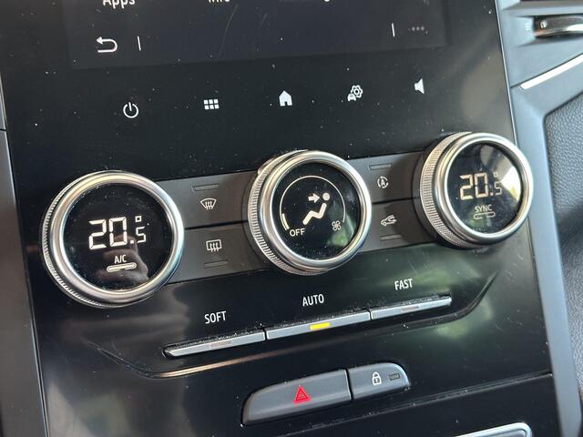 Renault MEGANE 1.3 TCe Intens NAVIGATIE | TREKHAAK | CAMERA | PARKEERSENSOREN