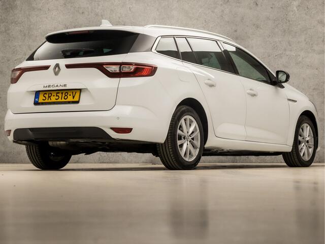 Renault MEGANE Estate 1.2 TCe Limited Sport (VIRTUAL COCKPIT, APPLE CARPLAY, NAVIGATIE, CLIMATE, SPORTSTOELEN, GETINT GLAS, CRUISE, PARKEERSENSOREN, NIEUWSTAAT)