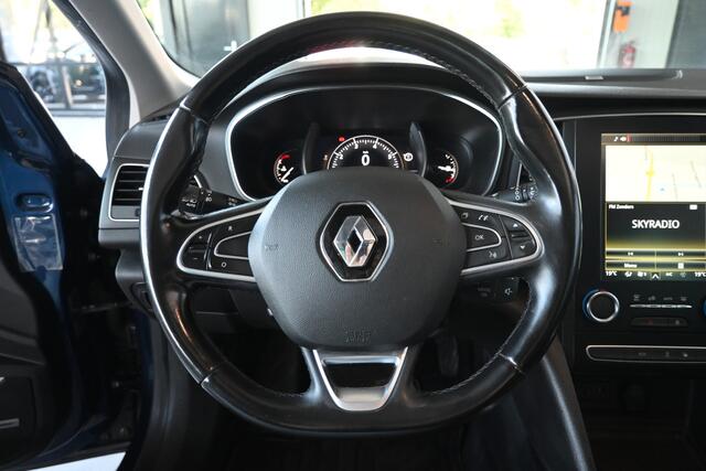 Renault MEGANE 1.3 TCe Bose Panoramadak Climate Cruise control Camera PDC Dodehoek 100% Onderhouden Inruil Mogelijk!