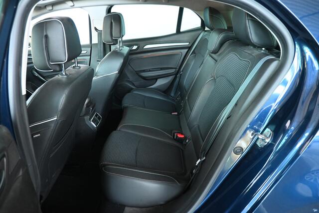 Renault MEGANE 1.3 TCe Bose Panoramadak Climate Cruise control Camera PDC Dodehoek 100% Onderhouden Inruil Mogelijk!