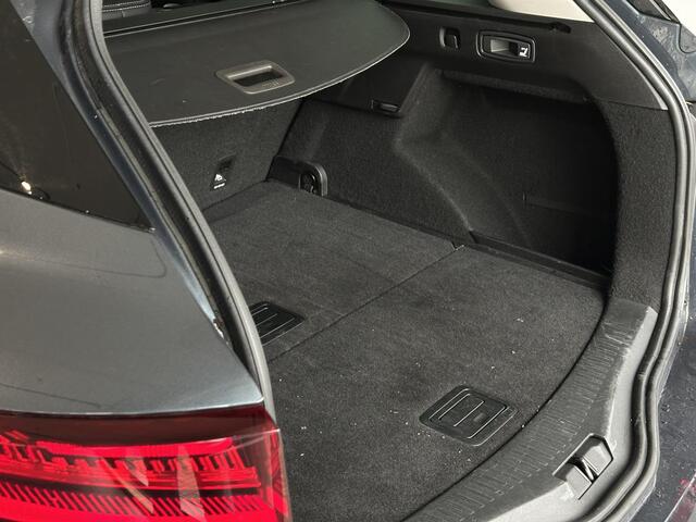 Renault MEGANE Estate 1.3 TCe 140 Techno AUTOMAAT | STOEL-/STUURVERWARMING | ACHTERUITRIJCAMERA | PARKEERSENSOREN VOOR-/ACHTER